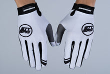 STAYSTRONG PREMIUM GLOVES